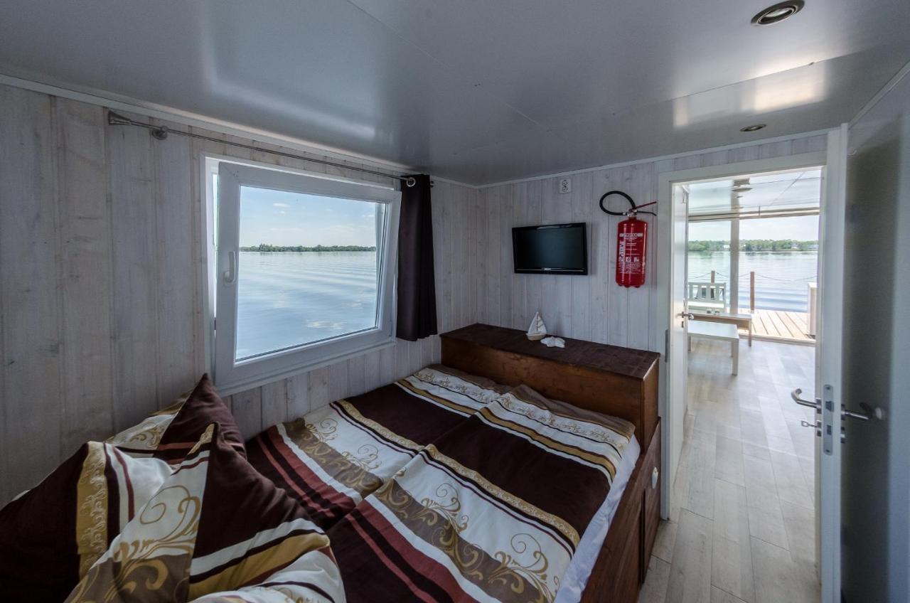 Отель Feststehendes Hausboot Kolonie Zern Экстерьер фото